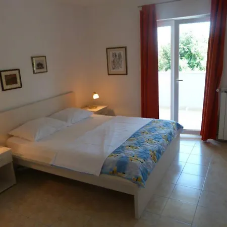 By The Sea Sevid, Trogir - 6024 アパート *