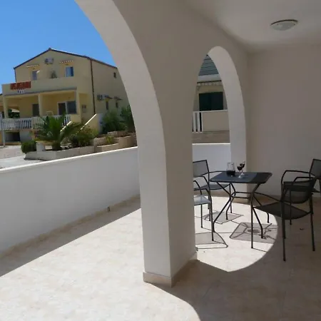 アパート By The Sea Sevid, Trogir - 6024 セヴィド