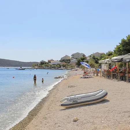 Apartments By The Sea Sevid, Trogir - 6024 Apartment *